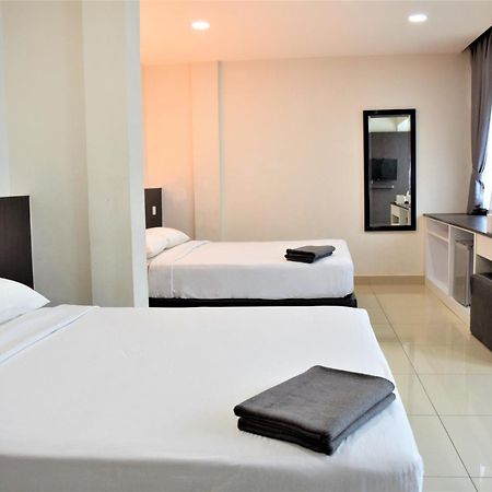 Desaru, Bayu Balau Beach Resort Bandar Penawar Bagian luar foto